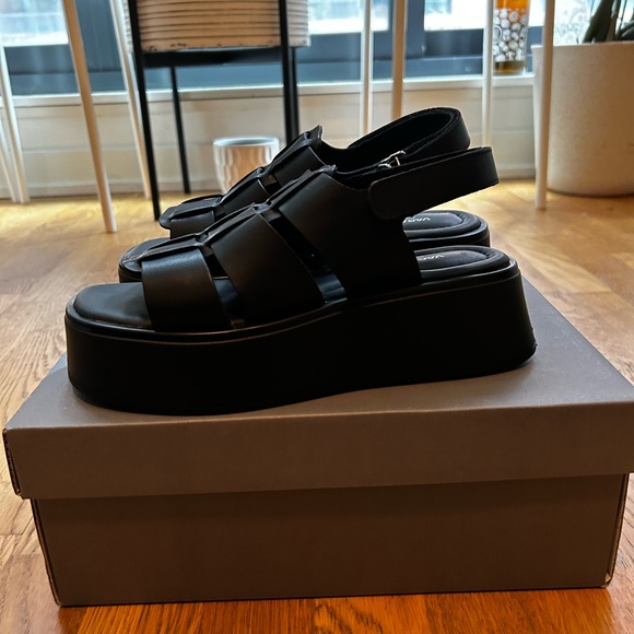 Leather Platform Sandal - Picture 5 of 9